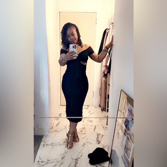 Simple and sweet mesh ruched dress - Picture 5 of 5